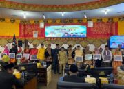 GALERI FOTO: 10 Tokoh Masyarakat Terima Penghargaan di HUT ke-353 Kota Padang