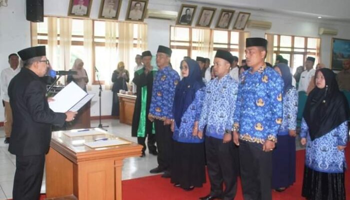 Ini 10 Pejabat Administrasi yang Dilantik Bupati Tanah Datar Eka Putra!