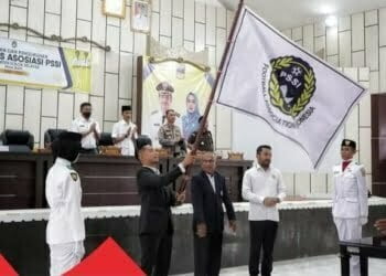PSSI Solok Selatan Dikukuhkan, Bupati Khairunas: Sepakbola Itu Penting, Karena Sarana Pemersatu!