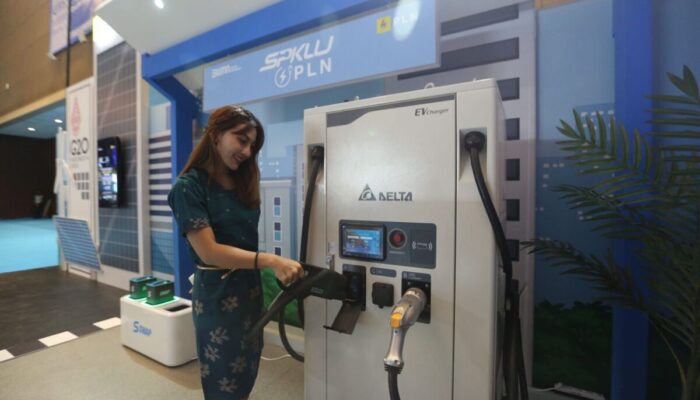 Dorong Masyarakat Tinggalkan BBM  Pemerintah Siapkan Insentif dan Subsidi untuk Kendaraan Listrik