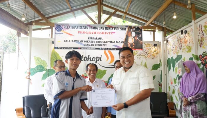 Usai Pelatihan DUDI, Wabup Tanah Datar Richi Aprian Dorong Para Bariesta Buka Usaha Sendiri