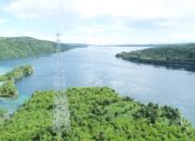 Melintasi Laut, PLN Bangun Transimisi SUTT Pertama Antar Pulau di Sulawesi