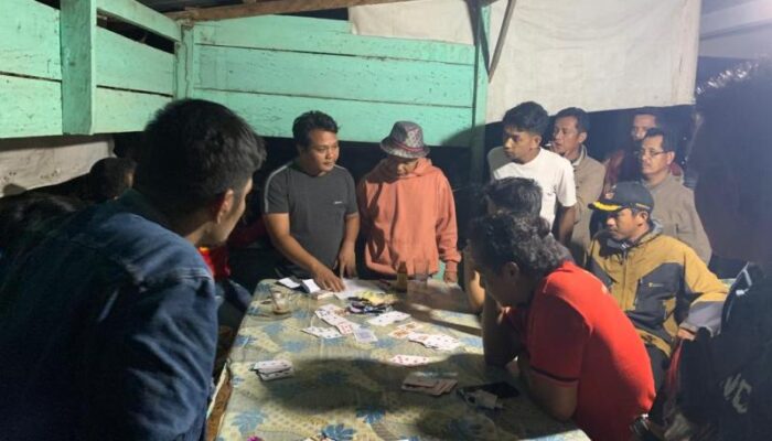 Asyik Main Judi Song di Warung, Lima Warga Ditangkap Polsek Ampek Nagari