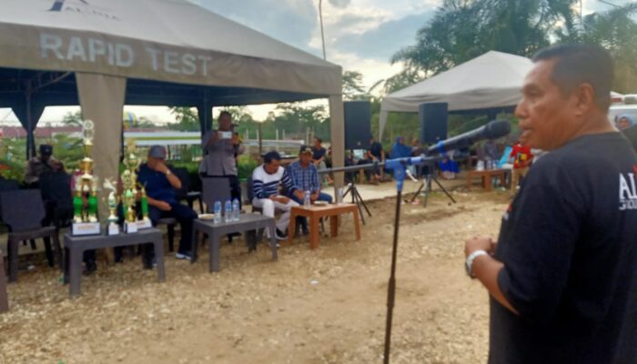 Tim Dewa Pulau Siguntur Raih Juara Festival Selaju Sampan Alinia Farm & Park Sitiung Dharmasraya