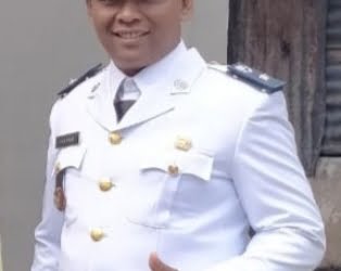 Wali Nagari Simpang Kapuak, Felliadi