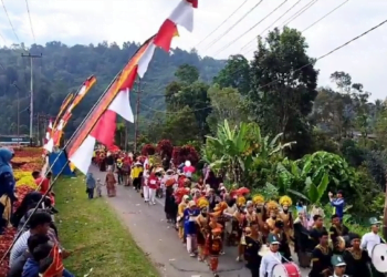 Semangat Perjuangan di Solok Selatan, Pawai Alegoris Pecah Rekor dengan 6.000 Peserta