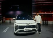 Shin Tae-yong Rasakan Pengalaman Bersama Hyundai STARGAZER di GIIAS 2022