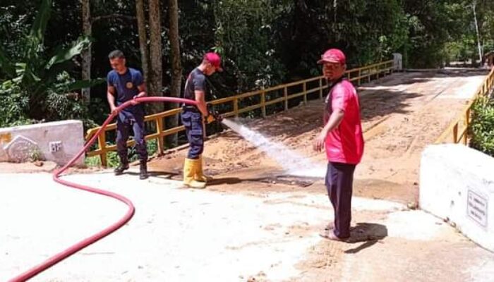 FOTO-FOTO: Bencana Longsor di Sungai Pisang, Jalan Raya Padang-Mandeh Pesisir Selatan