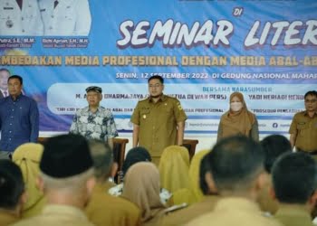 Seminar Memilah Media Profesional dan Abal-abal di Tanah Datar, Ketua Dewan Pers Ingatkan Pemda: Stop Layani Media Tak Terverifikasi!