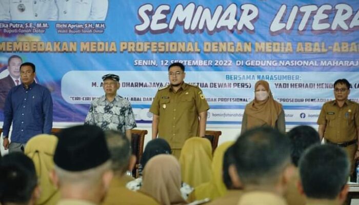 Seminar Memilah Media Profesional dan Abal-abal di Tanah Datar, Ketua Dewan Pers Ingatkan Pemda: Stop Layani Media Tak Terverifikasi!