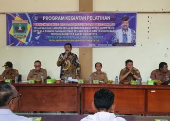 Arkadius Dt Intan Bano Berharap Peserta Pelatihan Jahit Miliki Bekal Keterampilan