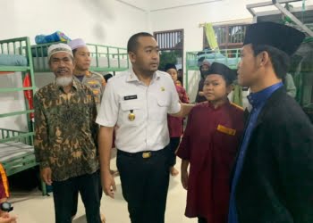 Pendidikan Berbasis Syariah Terus Berkembang, Wagub Audy Joinaldy Minta Sekolah Terapkan Teknologi Informasi untuk Belajar