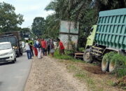 Dihantam Dum Truk di Jalinsum Gunung Medan, Mak Itam Sempat Duduk di Pinggir Jalan Sebelum Dilarikan ke RSUD Sungai Dareh