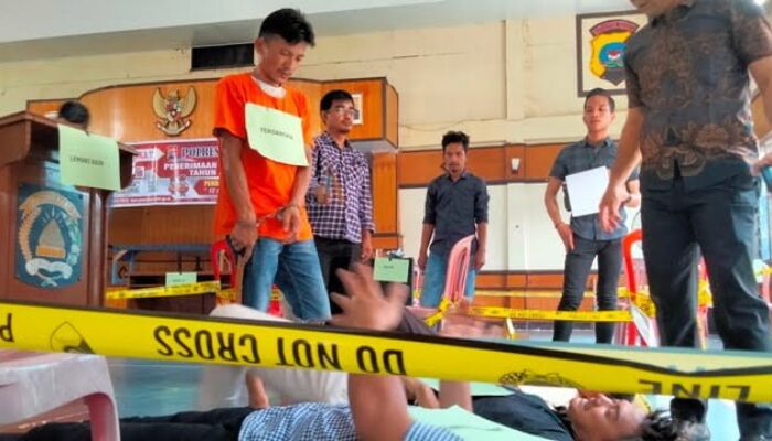 Rekontruksi Kasus Suami Bunuh Istri di Sijunjung, 40 Adegan diperagakan Pelaku DS