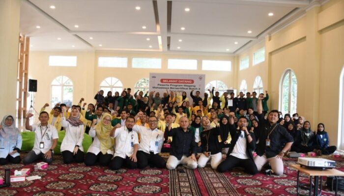 Link And Match Dunia Pendidikan dengan Kebutuhan Industri, 48 Mahasiswa Ikuti Magang Bersertifikat di PT Semen Padang