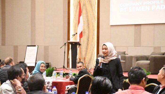 PT Semen Padang Hadirkan para Pemred Media pada SParing On Journalism