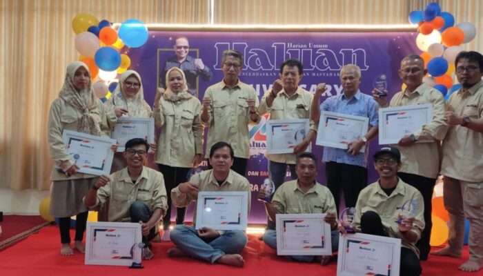 Selamat! Berikut Penerima Haluan Awards 2022, dari Karyawan Berprestasi Hingga Purna Bakti