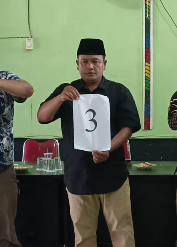 Calon Wali Ampang Kuranji dengan nomor urut 3 Rolik