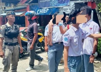 Asyik Main Domino di Waktu Belajar, Belasan Siswa Dicokok Pol PP di Kawasan Ulak Karang Padang