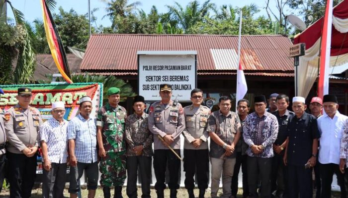 Polres Pasaman Barat Resmikan Polsubsektor Parit dan Sungai Aur