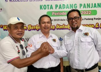Saaaah…! Isril Naidi Jabat Ketua PWI Padang Panjang