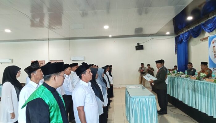 33 Panwaslucam Kabupaten Pasaman Barat Dilantik