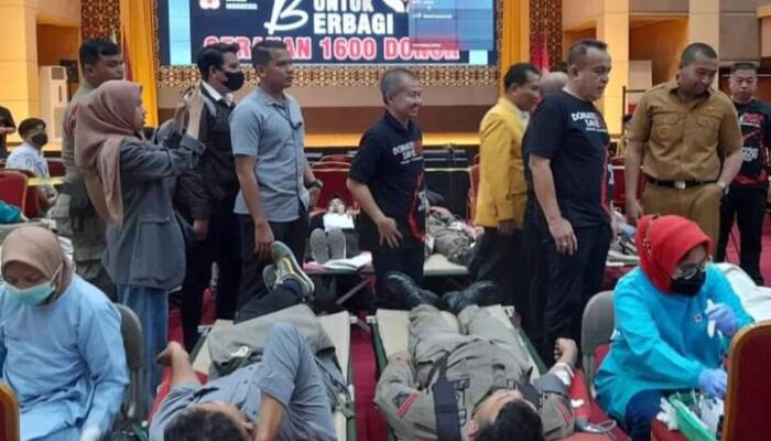 Bersatu untuk Berbagi, Alumni Don Bosco Bersama KSR PMI dan UNP Gelar Gerakan 1.600 Kantong Darah