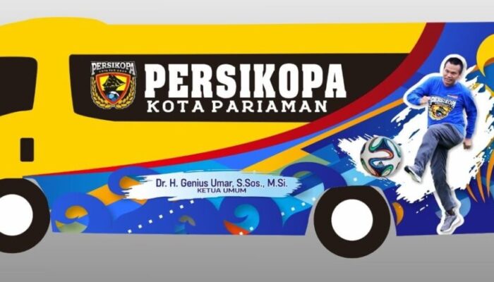 Wali Kota Pariaman Genius Umar Berikan Satu Unit Bus Operasional Kepada Klub Persikopa