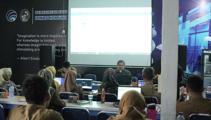 Tingkatkan Kompetensi TI, Diskominfo Lima Puluh Kota Gelar Bimtek Server dan Firewall