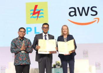 Pasok 210 MW untuk Amazon Web Service, PLN Bangun 4 PLTS Berbasis Energi Hijau