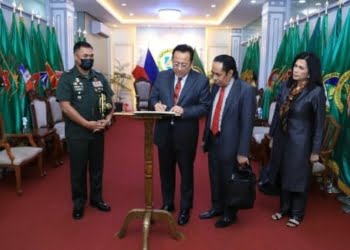 Irman Gusman Bahas Peningkatan Kerjasama Militer  dalam Pertemuan dengan Pimpinan Angkatan Darat Filipina