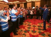 Sambangi Kru PLN, Presiden Jokowi Apresiasi Keandalan Listrik Saat Pergelaran KTT G20 di Bali