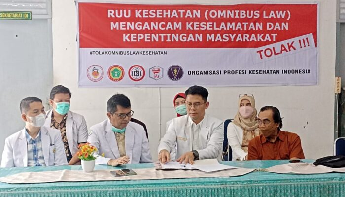 IDI Sumbar Tolak RUU Kesehatan Omnibus Law