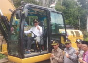 Menunjang Pembangunan Daerah, Pemkab Solok Selatan Resmikan Satu Ekskavator Satu Kecamatan