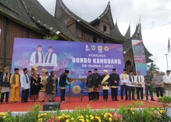 GALERI FOTO: Kongres Bundo Kanduang se-Dunia di Tanah Datar Dihadiri 1.015 Peserta dari Berbagai Negara