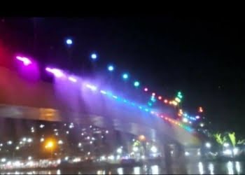Padang Keren! Lampu Kabut Cantik Jembatan Siti Nurbaya Sambut Wisatawan Tahun Baru
