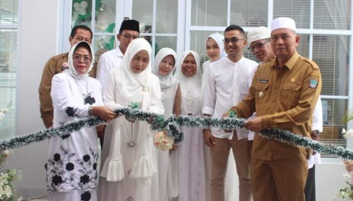 Pusat Kecantikan Hers Clinic Hadir di Jalan Soekarno Hatta Pasaman Barat