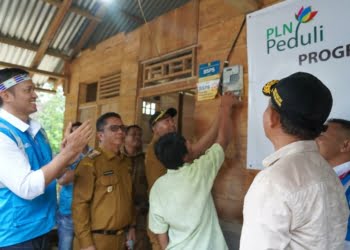 Rombongan Wakil Gubernur dan PLN Sumbar Menerjang Ombak Demi Mewujudkan Listrik di Desa-desa Terluar Mentawai