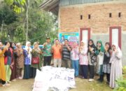 Melalui Pokir Anggota DPRD, Dinas Perikanan Lima Puluh Kota Serahkan Bantuan Bibit dan Pakan Ikan Nila ke Pokdakan Nirwana Batu Balang