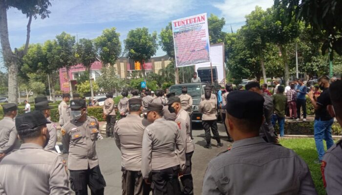 Aliansi Aman Nagari Lubuk Basung Gelar Aksi Damai di Kantor Bupati Agam