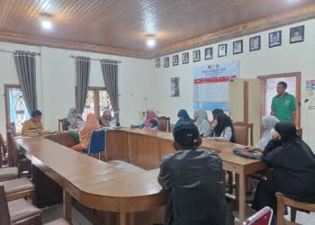 98 Warga Nagari Kamang Hilia Agam Terima BLT Dampak Inflasi