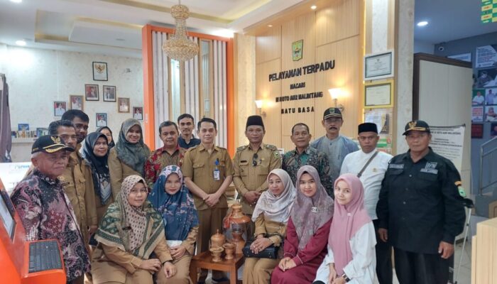 Giliran Rombongan   Saok Laweh Solok Belajar “Desa Digital” di Nagari III Koto Aur Malintang