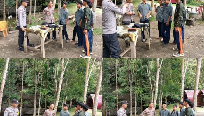 Kapolsek Harau Bersama Bhabinkamtibmas Nagari Tarantang Berikan Edukasi Pada Pelajar SMP 3 Harau