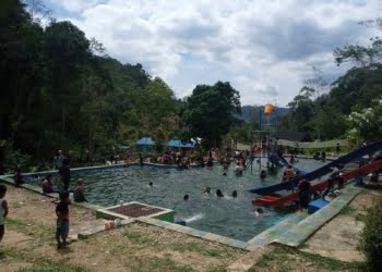 Objek Wisata Lubuak Pandakian Sumpur Kudus Disesaki Pengunjung saat Libur Tahun Baru