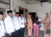 Dharma Wanita Persatuan Kanwil Kemenag Sumbar Berbagi Sembako