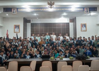 Ditawari Kerja Lagi oleh Direksi Tirta Investama, Karyawan Aqua yang di-PHK Kembali Menghadap Bupati Solok