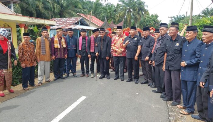 Pertemuan Rang Chaniago Tanjung Mutiara di Tiku Utara Agam: Jangan Ada Lagi Kawin Sasuku!