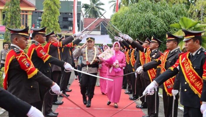 Tari Pasambahan Sambut Kapolres Polres Pasaman Barat AKBP Agung Basuki