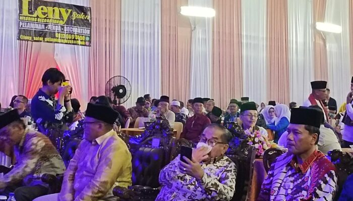 Ketua DPRD Tanah Datar Ronny Mulyadi Datuak Bungsu Kukuhkan Pengurus IKTD Luhak Nan Bungsu