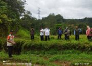 BPBD dan Dinas Pertanian Agam Tinjau Sawah Masyarakat Terkena Longsor di Jorong Muaro